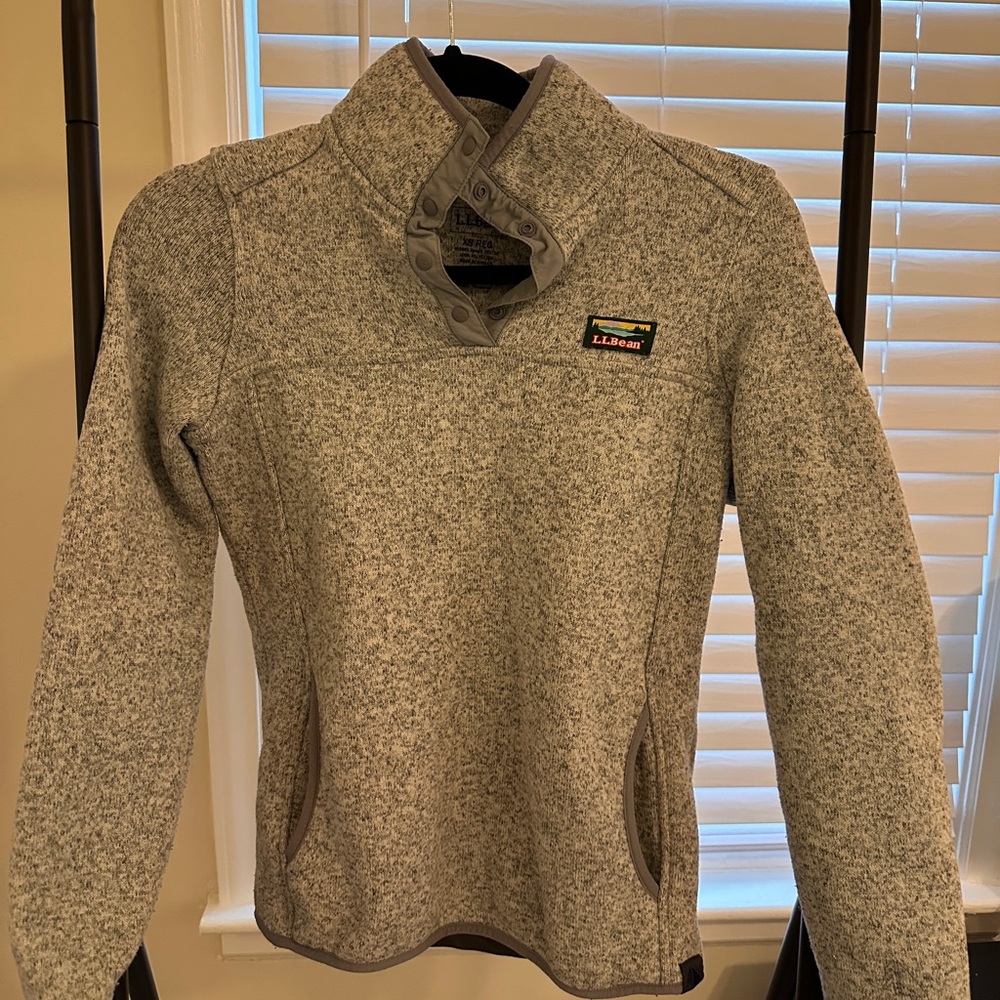 L.L. Bean Heathered Gray Fleece Pullover